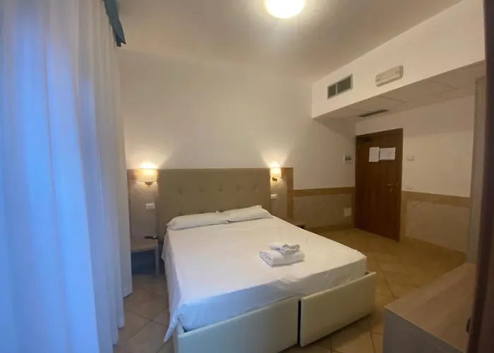 Alex Square 3* Roma