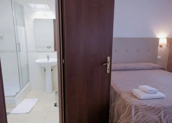 Alex Square Hotel 3*