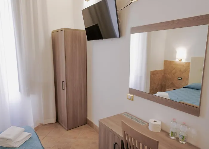 Hotel Alex Square