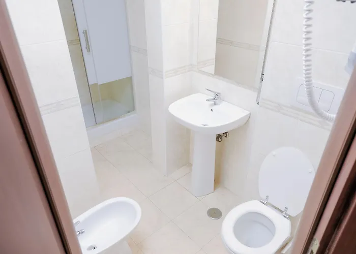 Alex Square Hotel 3*