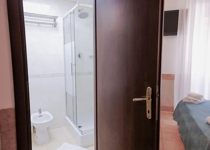 Alex Square Hotel 3*